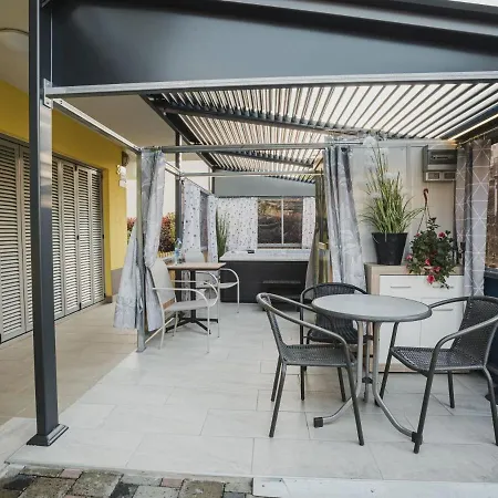Mavel Apartment *