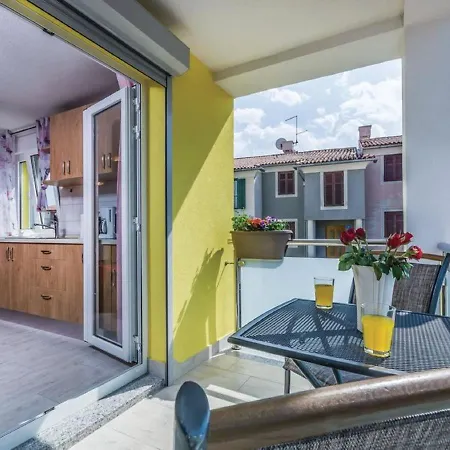 Mavel Apartment *