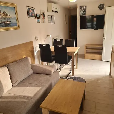 Apartment Mavel